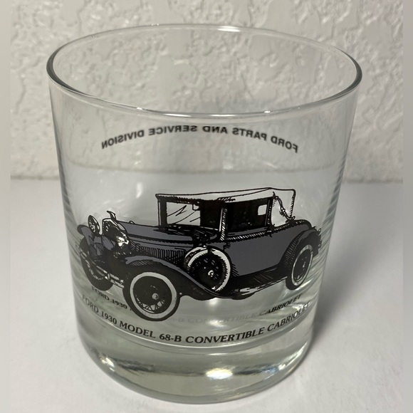 Ford 1930 Model 68-B Convertible Cabriolet Whiskey Rocks Lowball Glass Appr 10oz - Picture 2 of 8